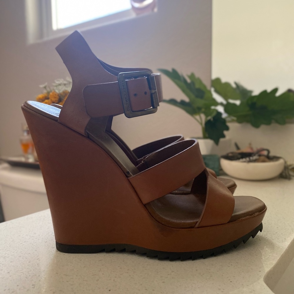 Vince Camuto brown leather wedges
